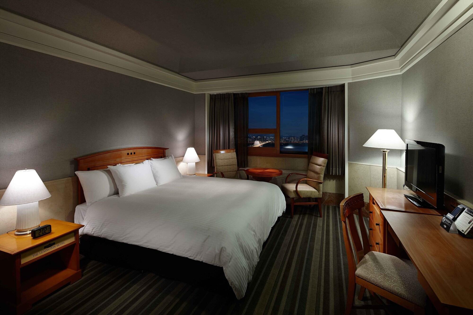Kensington Hotel Yeouido Сеул Экстерьер фото